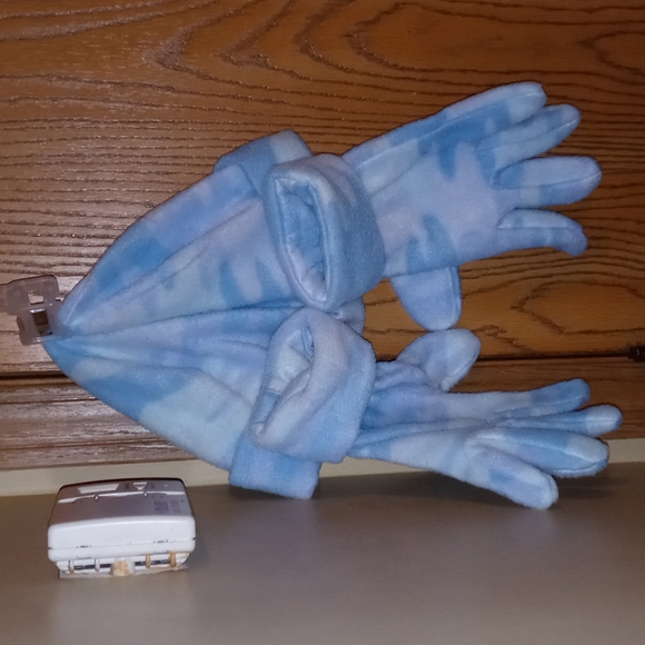 🆕 Camouflage "MIDWEST" Wintertime warm-up Combo. gloves, hat, & scarf - Picture 5 of 7